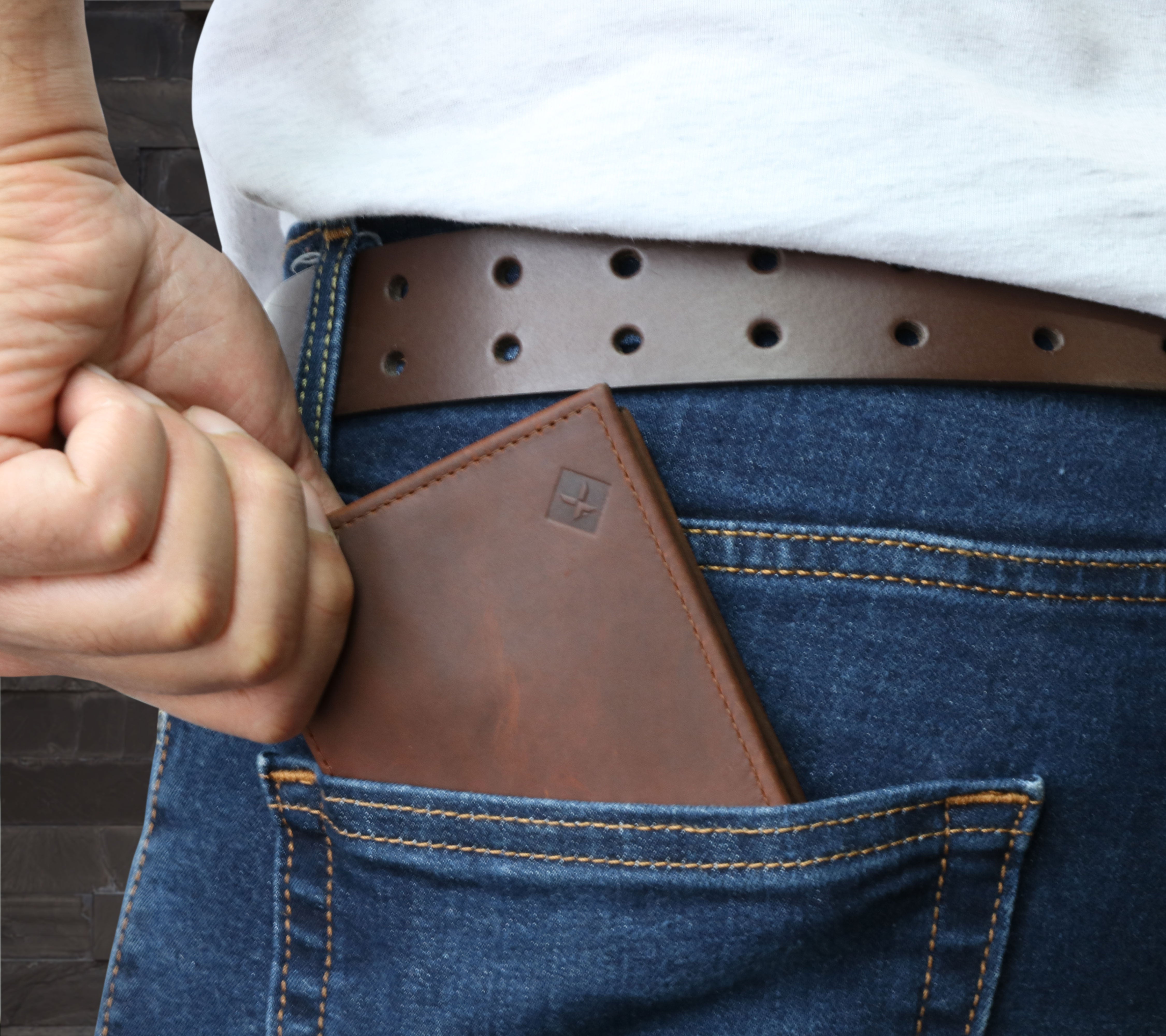 Kolossus Wallet for Men, Full Grain Leather, Minimalist Slim, RFID Blocking, Billfold with 6 Card Slots